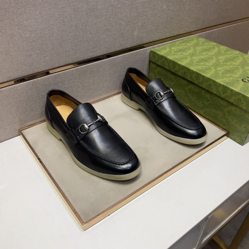 G*u*i leather shoes